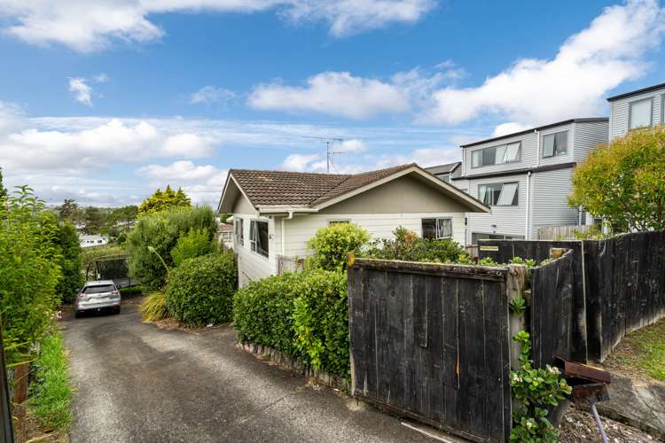 13 Celeste Place Totara Vale_10