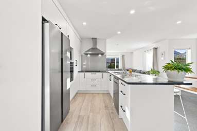 5 Treestump Road_1