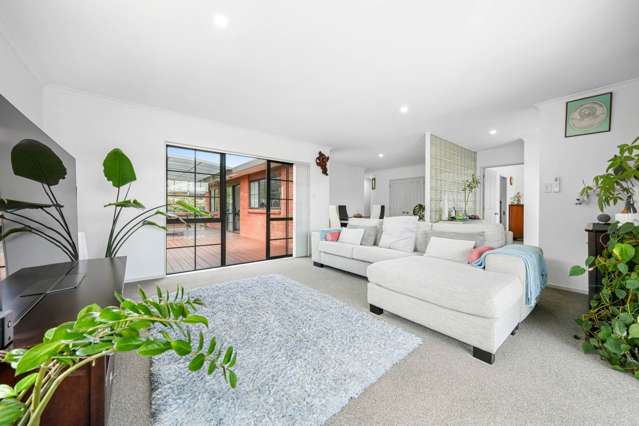 8 John Lister Close Golflands_4