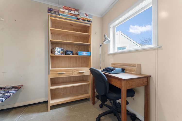 27 Manuka Street Otaki Beach_16