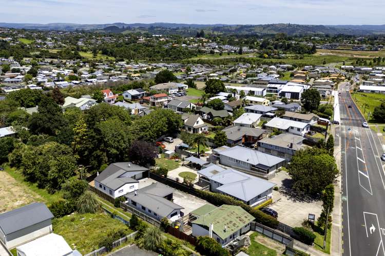 36a Millers Road Brookfield_27