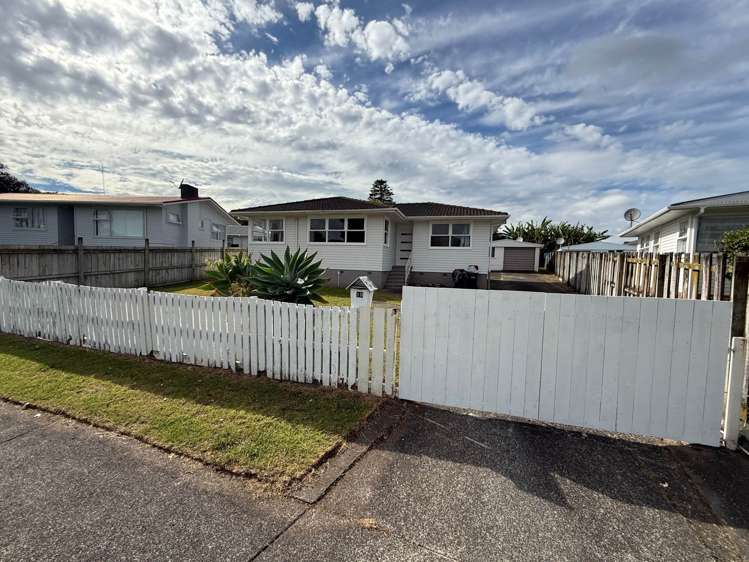 19 Heybridge Street Manurewa_14