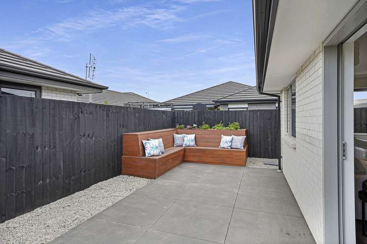 4 Colin Laloli Place Wigram_14