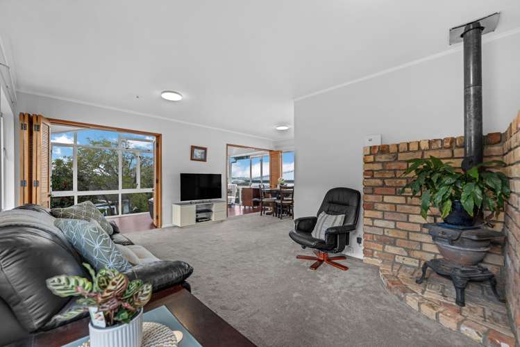 1/33 Rotoiti Avenue Pakuranga Heights_1