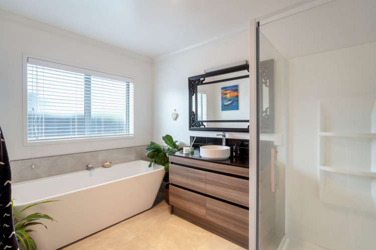 325 Cook Drive Whitianga_14