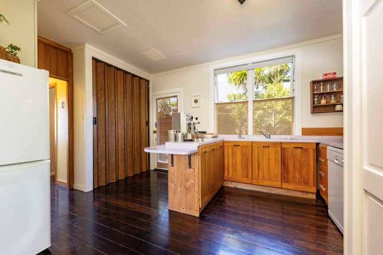 41 Te Ahuahu Road Piha_6