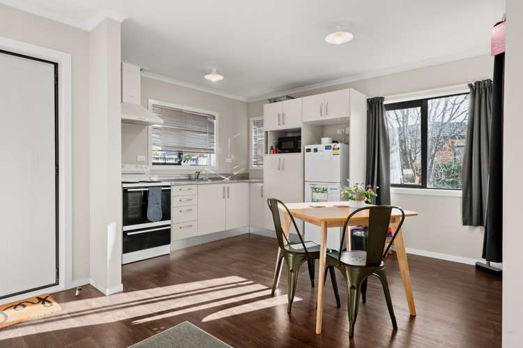 10f Yorkshire Road Silverdale_5