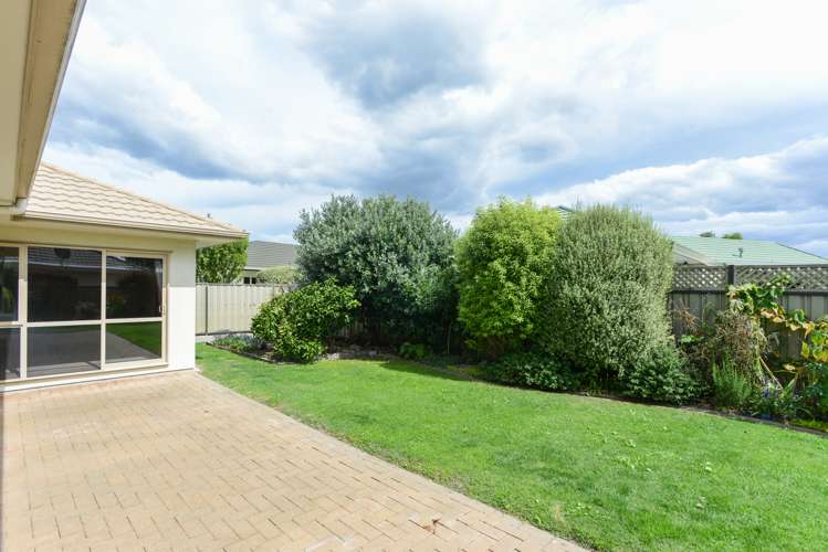 8 Forbury Way Taradale_15