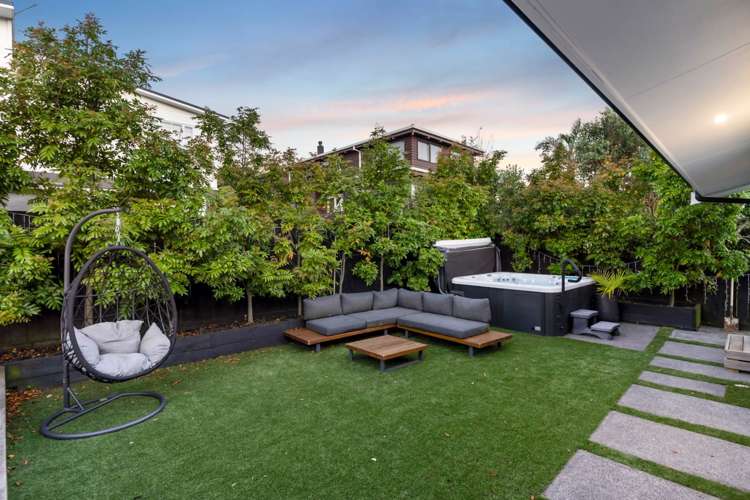 1A Cliff Road Torbay_11