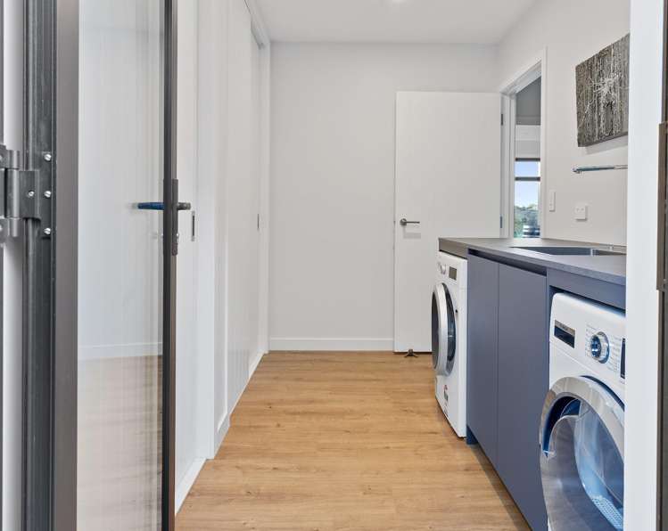 64 Les Wakefield Road Mapua_21