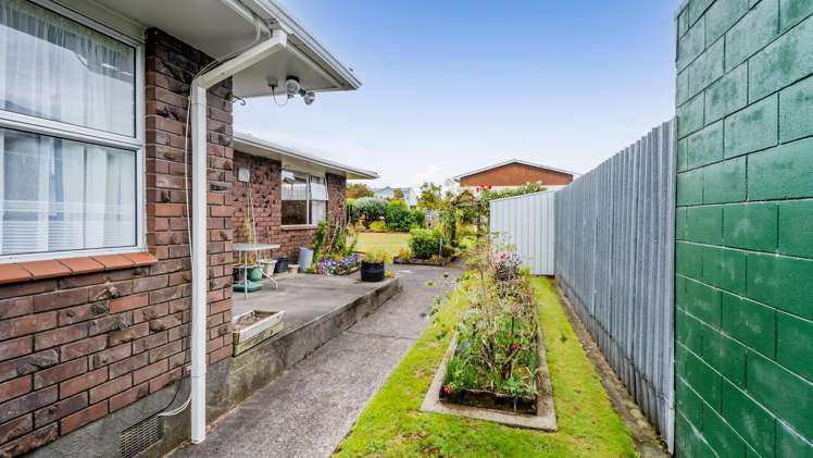 38 Standish Street Inglewood_13