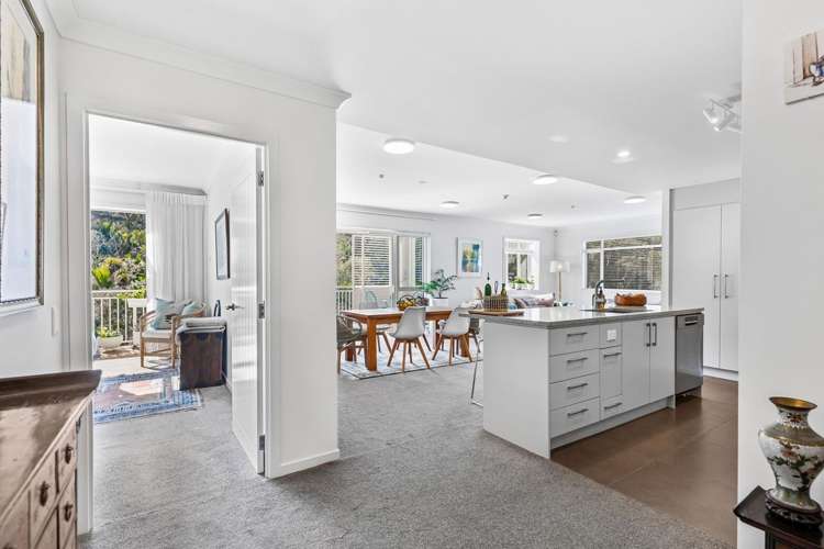 90 Eaves Bush Parade Orewa_15