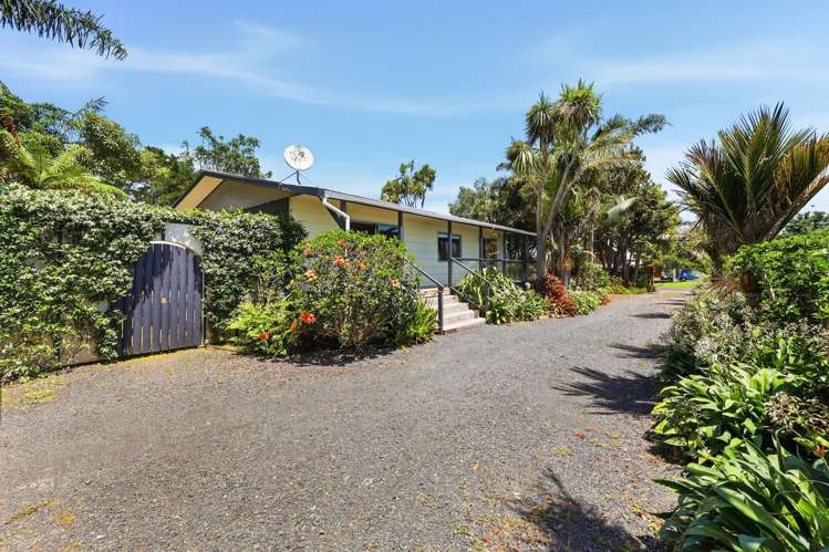 47 Taihiki Road Clarks Beach_25