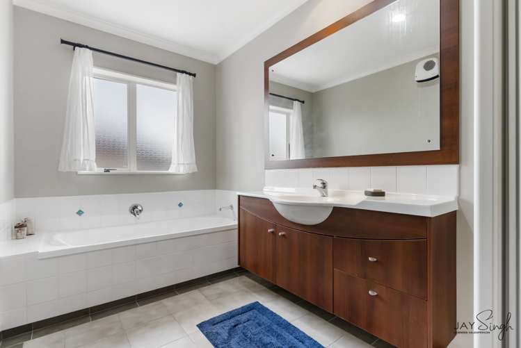 3 Bridgefield Crescent Flat Bush_15