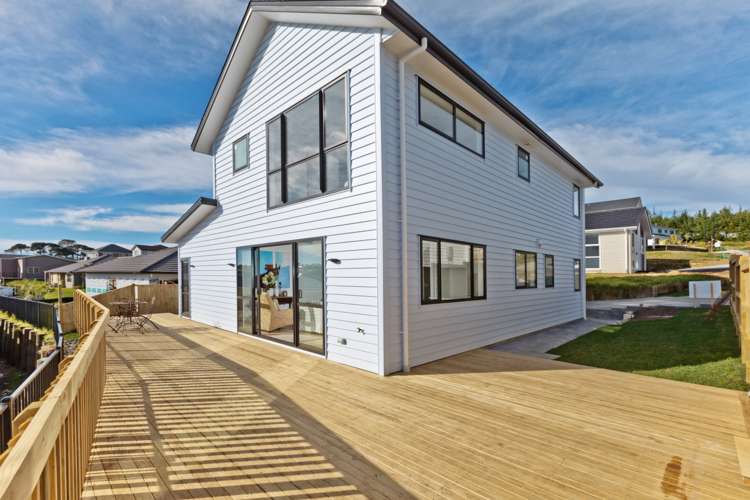 8 Kiwa Crescent Gulf Harbour_3