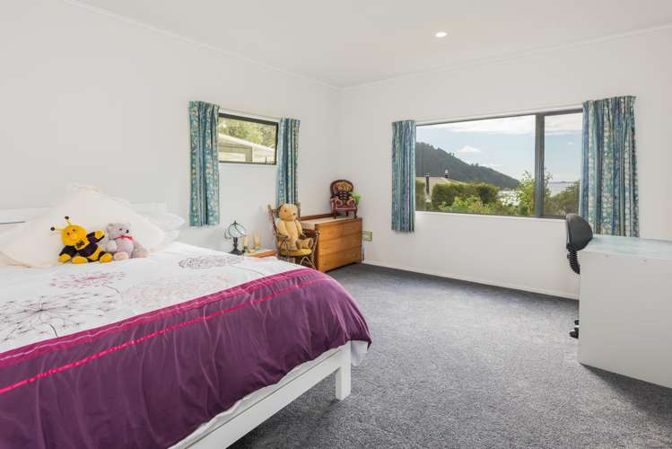3 Ruataniwha Place Okiwi Bay_12