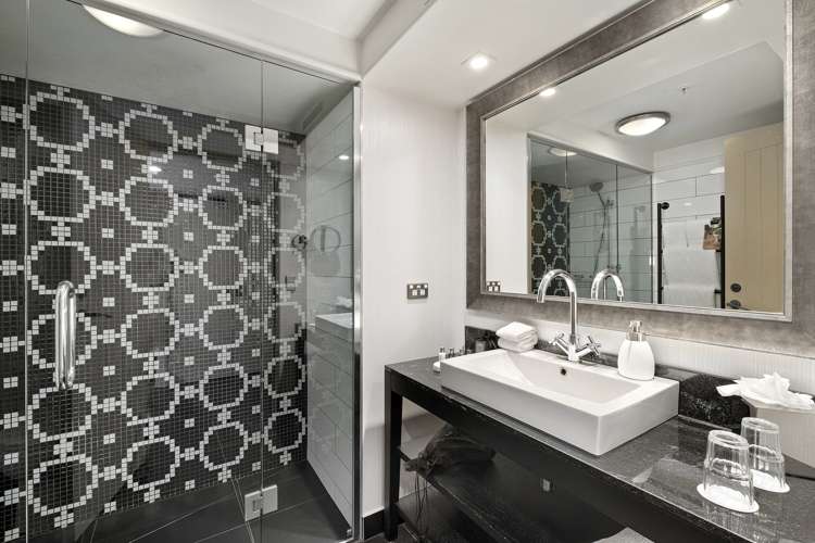 604/10 Brunswick Street Queenstown_9