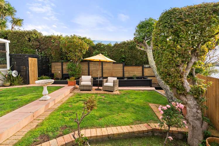 81 Seaview Road Paremata_24