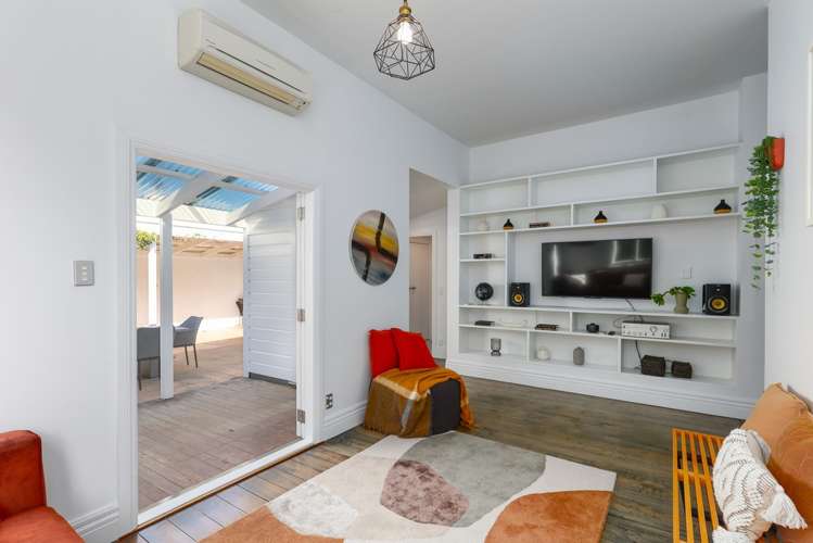 256 Bridge Street The Wood_14