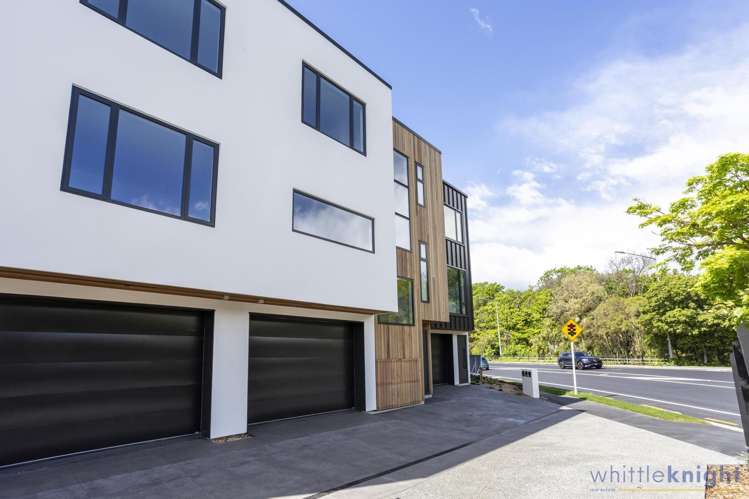 2/11 Carlton Mill Road Merivale_26