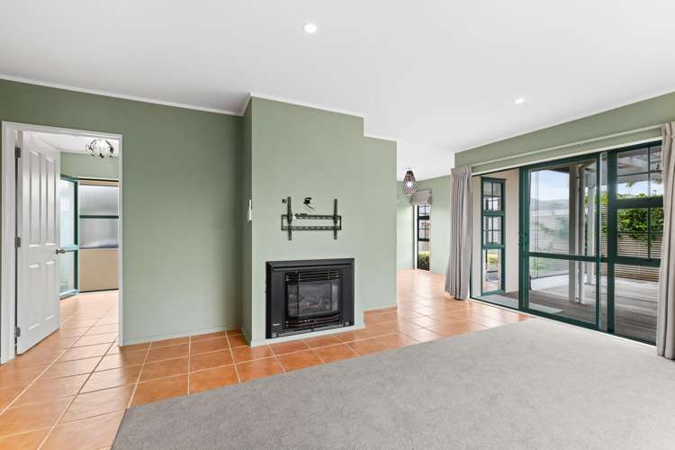 199 Frimley Oaks Frimley_10