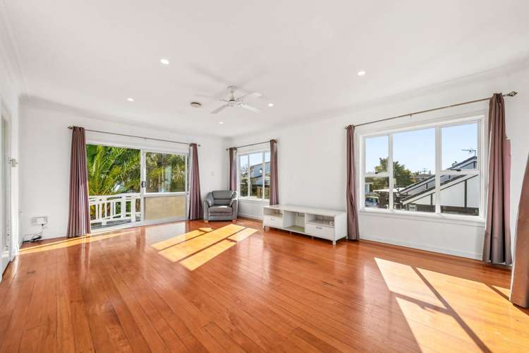 1/7 Te Atatu Road Te Atatu South_4