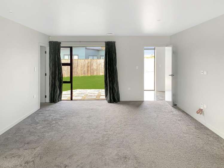 8 Gladys Place 10516_4