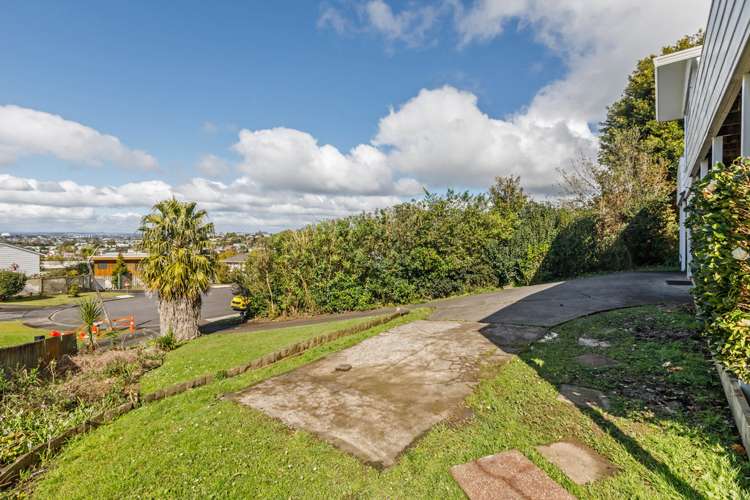 8 Remus Place Totara Vale_17