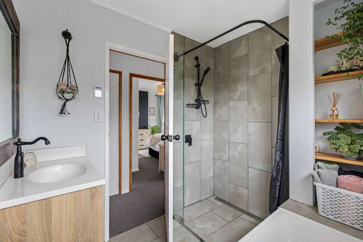 2/57 Solar Road Glen Eden_17