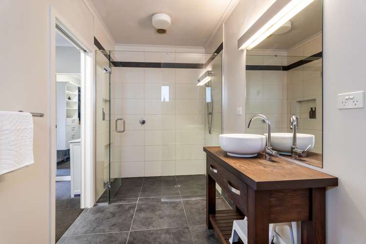 16 Sunningdale Drive Stoke_12