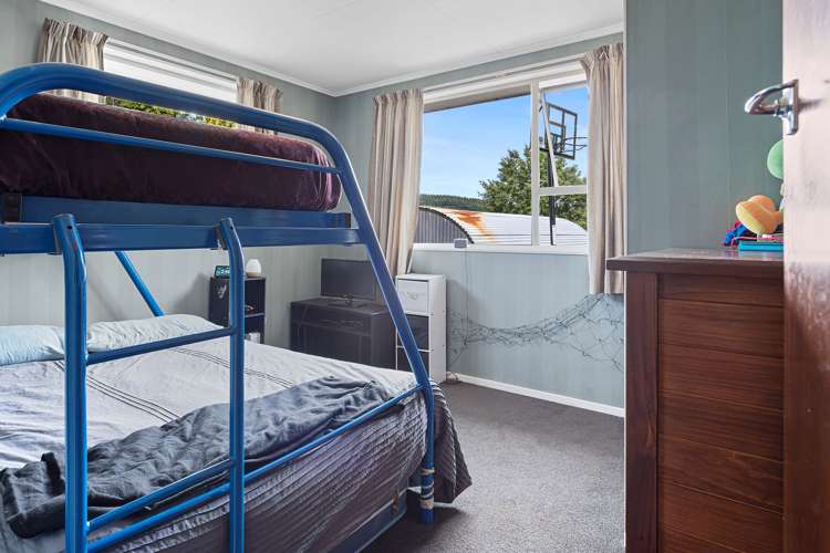 11 Dale Crescent Gore Surrounds_12