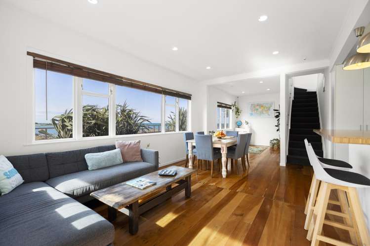 82 Owhiro Bay Parade_3