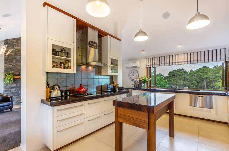 128 Ferndale Way Rangatira Park_20