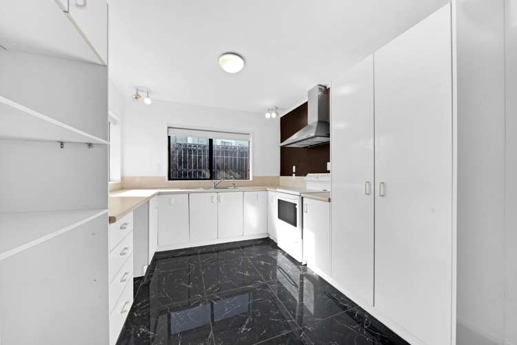 2/69 Victoria Road Papatoetoe_11