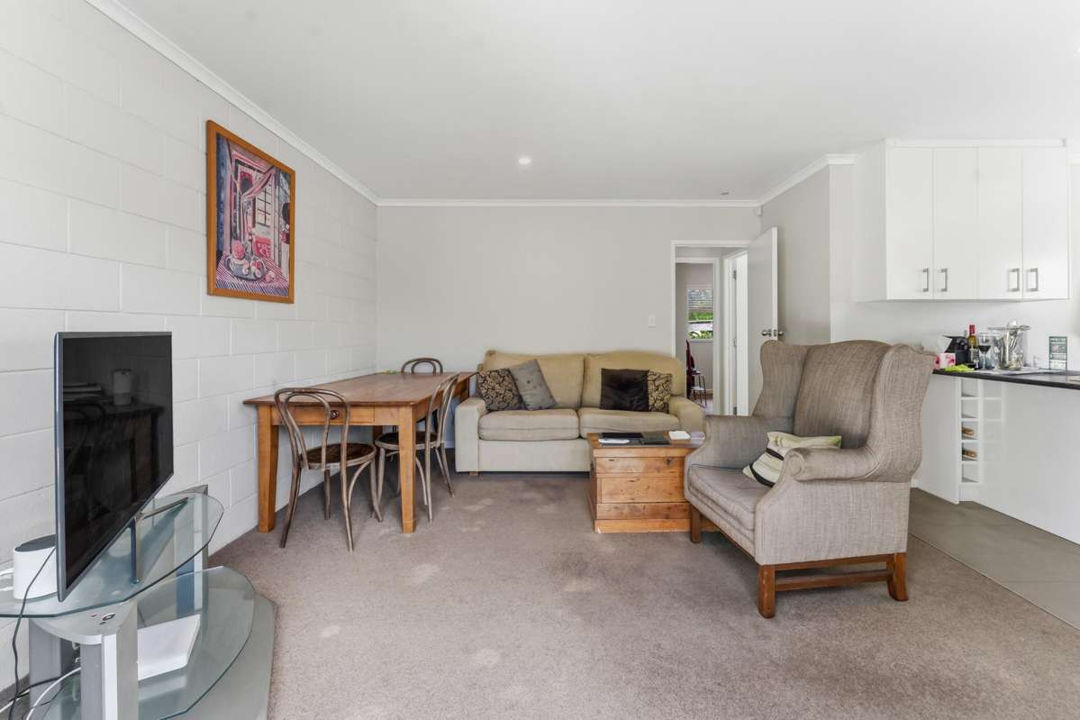 2/26 Haverstock Road_4