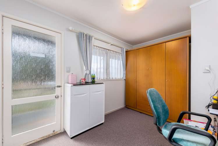 8 Austin Brave Place Favona_23