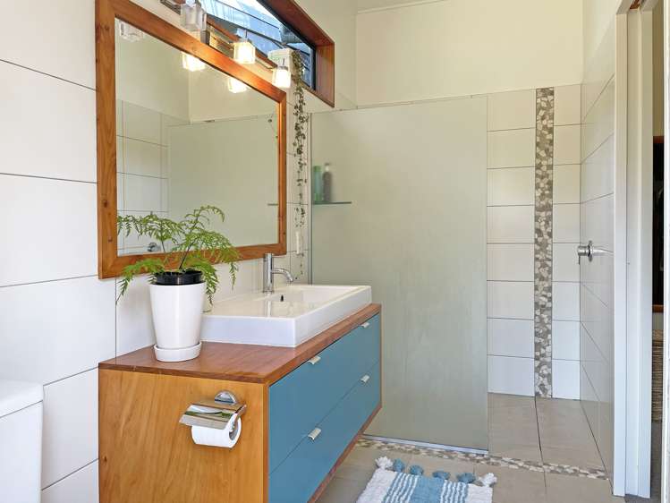 37 Charles Walton Road Maungatapere_12