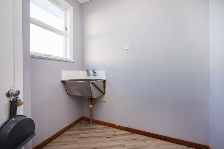 82 Keith Street Roslyn_13