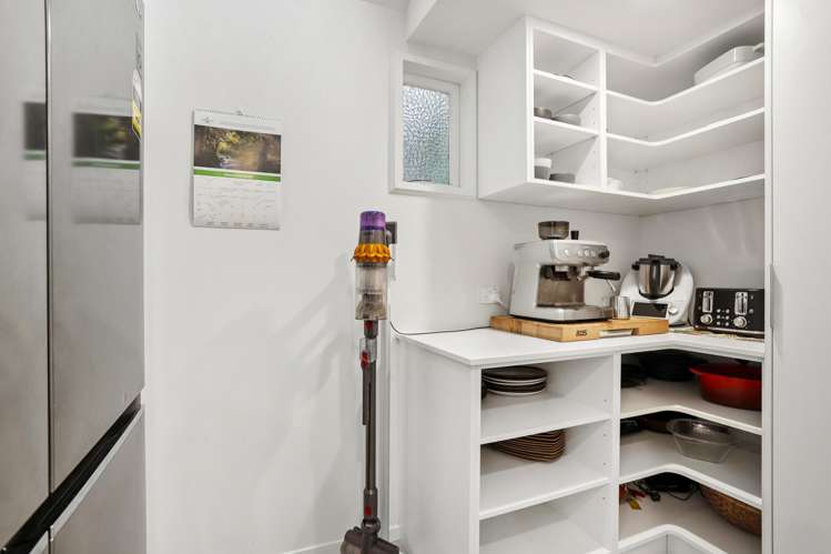 90 Laingholm Drive Laingholm_6