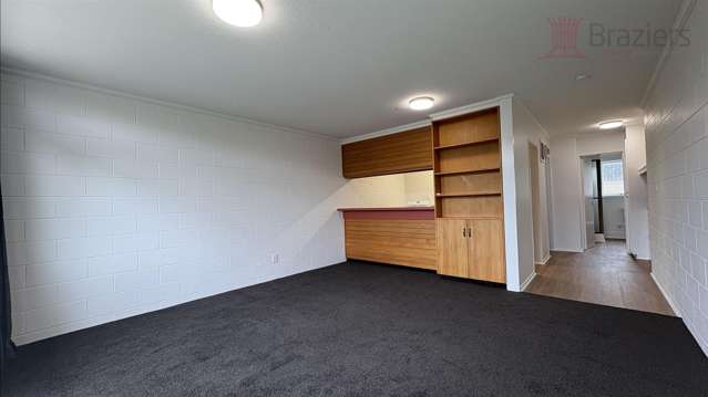 8-1054 Colombo Street St Albans_2