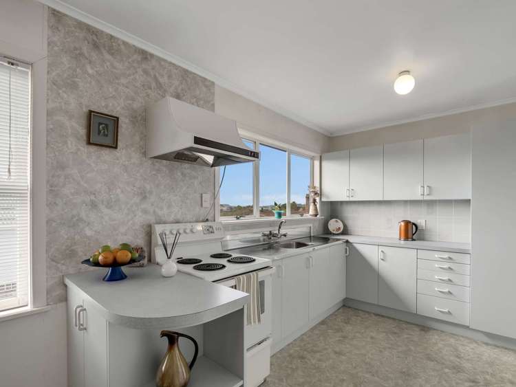 59 Tiroroa Ave Te Atatu South_13