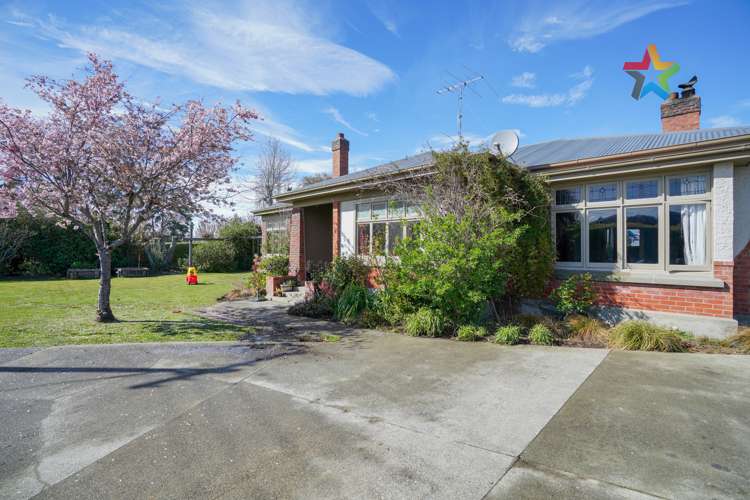 1 Home Street Manapouri_16