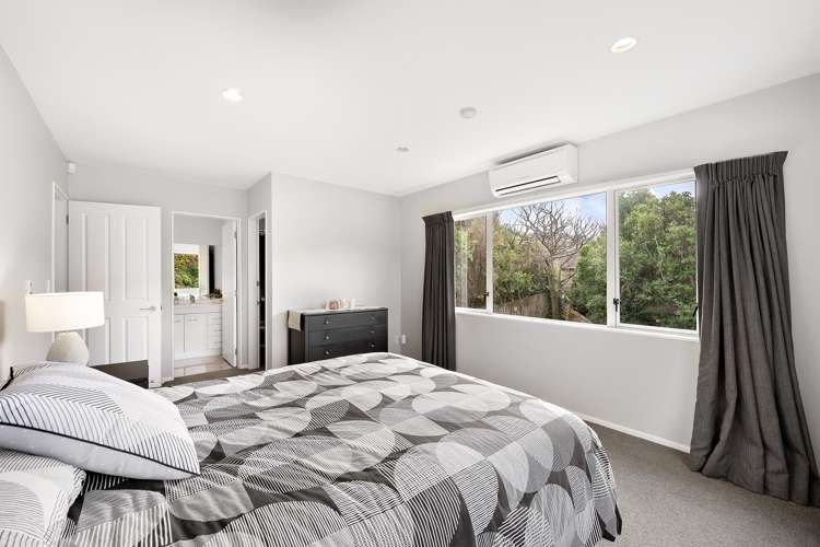 20 Longmont Terrace Churton Park_9