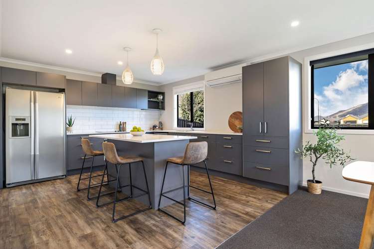 37 Peterley Road Lower Shotover_1