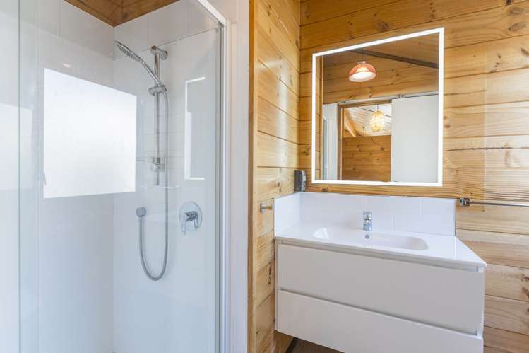 8a Hurley Road Paraparaumu Beach_9