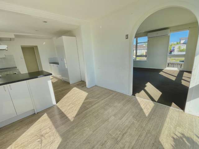 13 Chelburn Crescent Mangere_4