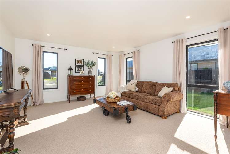 9 Angus Place Rangiora_11