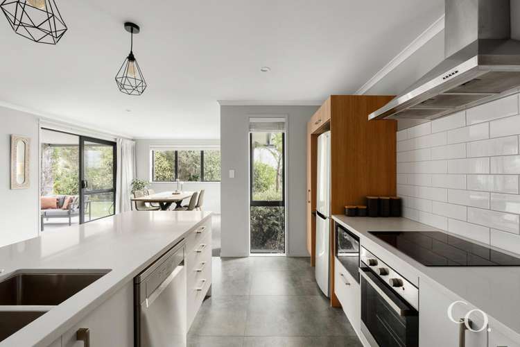 14 Cowell Crescent Pyes Pa_7