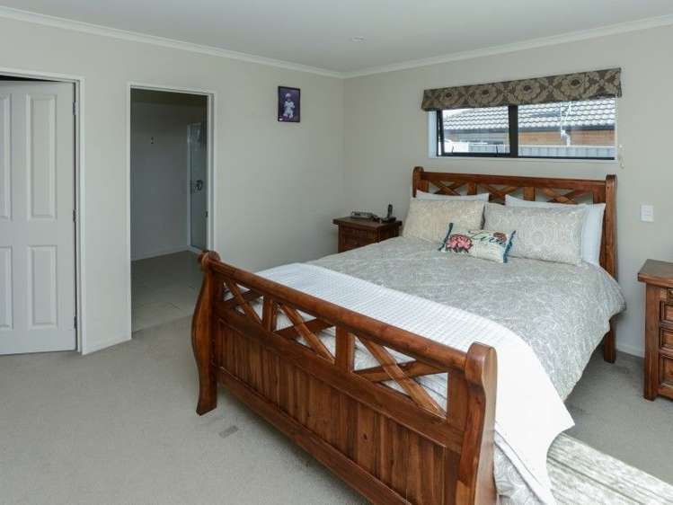 4 Keryn Place Frimley_9