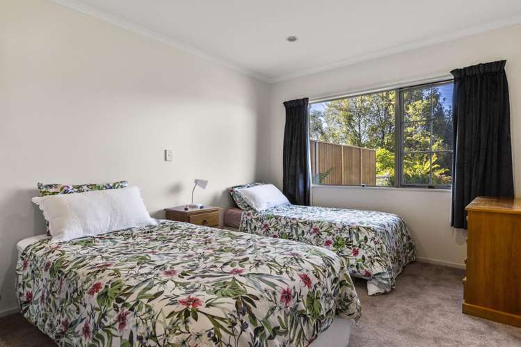 44 Lakeridge Close Rangatira Park_10